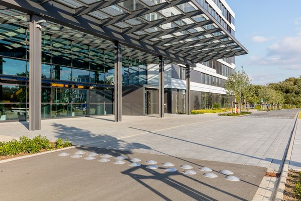 Zufahrt Zentrale
