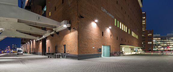 Zum Felde: Elbphilharmonie